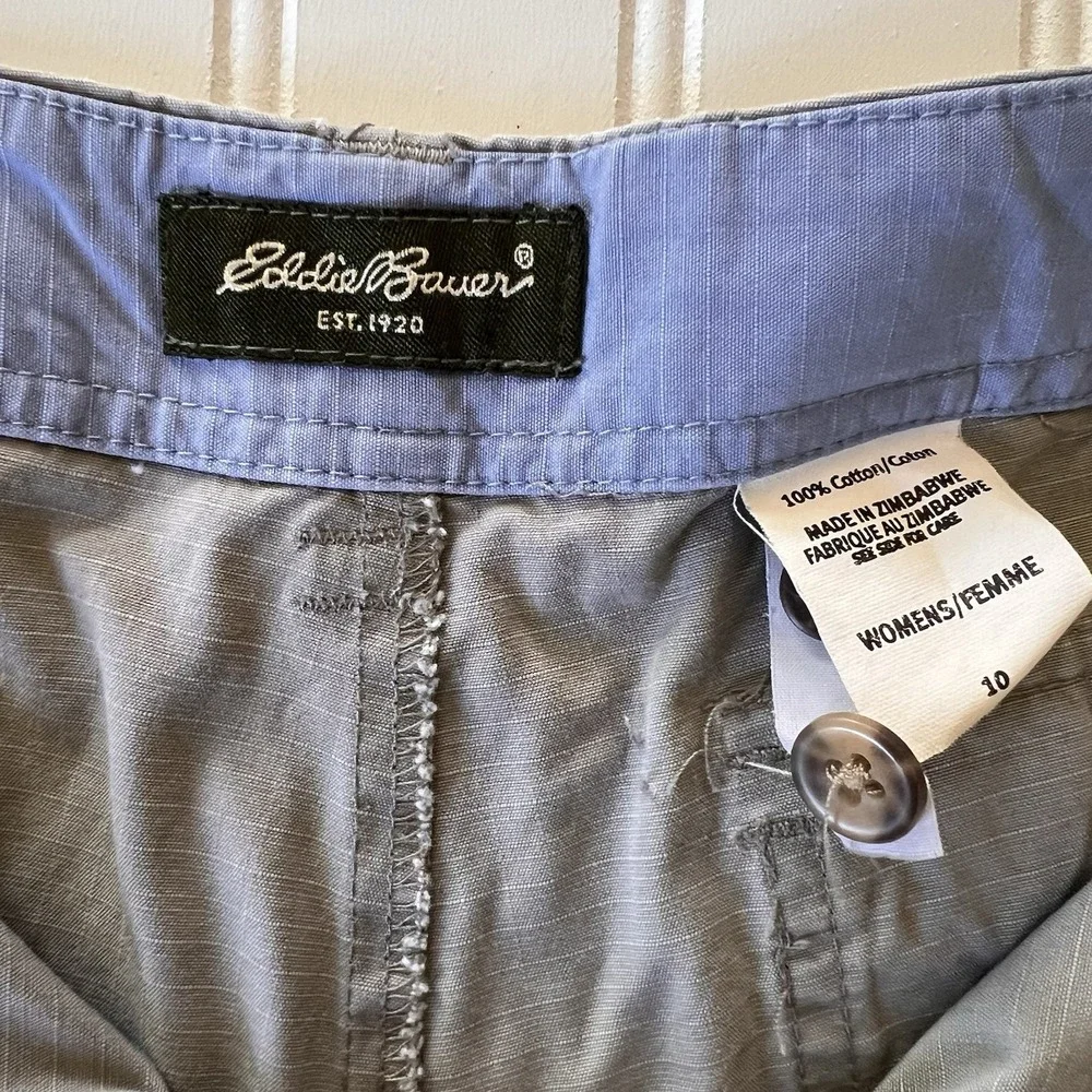 3/$25 SALE! Eddie Bauer Women's Gray Roll‎ Tab Shorts Size 10 Casual Hiking